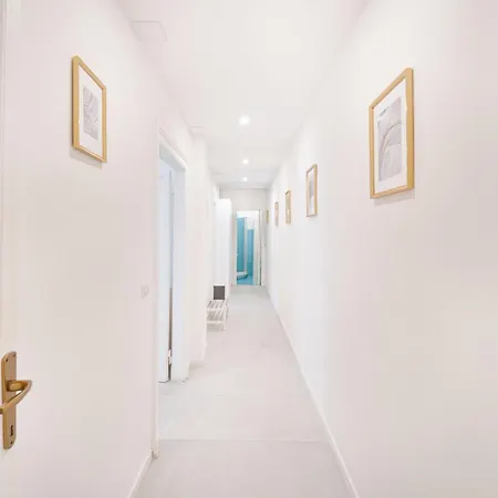 Elegant - Central, 10 Min To Duomo Apartment *